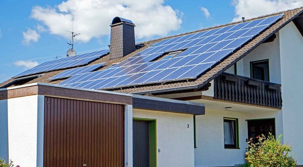 cara menghitung penghematan listrik dengan panel surya