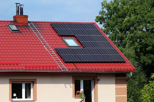 cara kerja solar panel di rumah