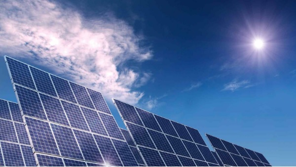Manfaatkan Energi Matahari Dengan Panel Surya Terbaik