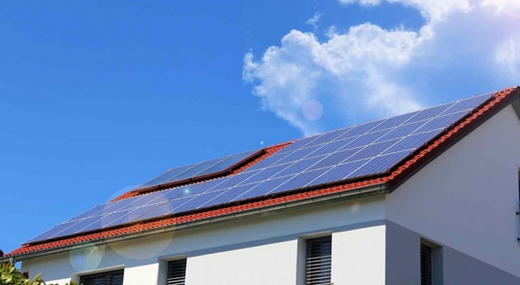 biaya per watt panel surya