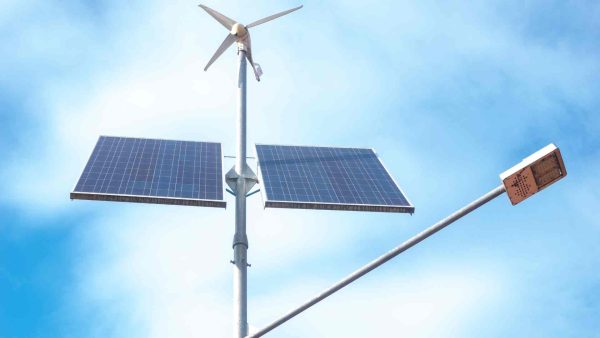 Keuntungan Menggunakan PJU-TS Hemat Energi