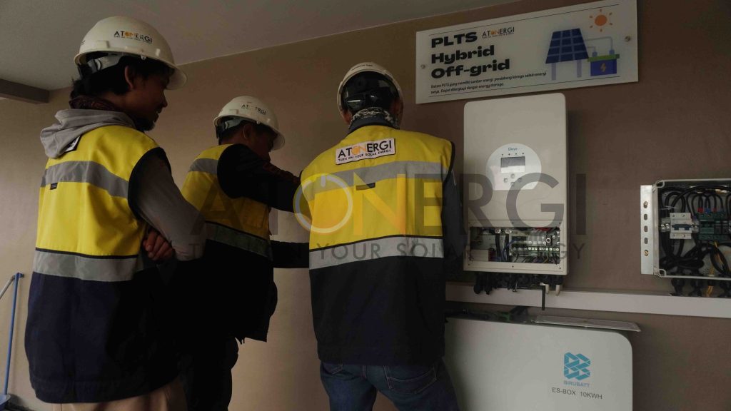 Solusi Hemat Energi: Pilih PLTS Hibrida untuk Banyuwangi