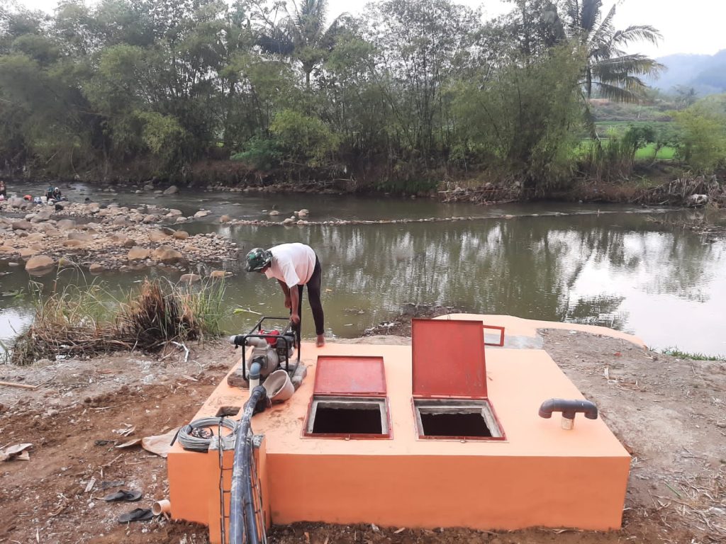 Pilih Pompa Dorong Air Tenaga Surya Terbaik untuk Kebutuhan Anda