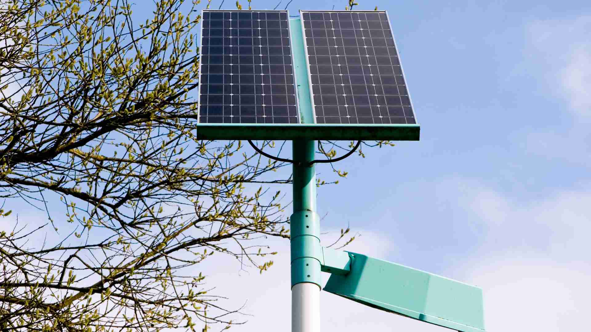 Proyek Lampu Jalan yang Membantu Keamanan Warga