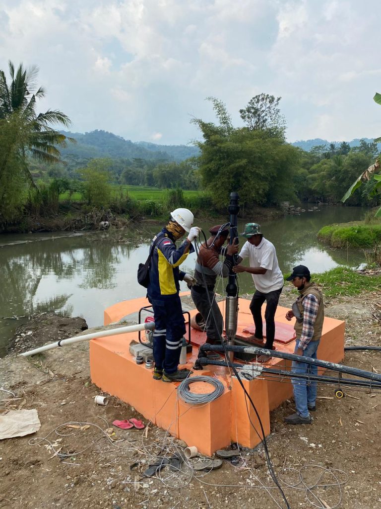 Paket Pompa Air Submersible Tenaga Surya Terbaik untuk Sumur Dalam