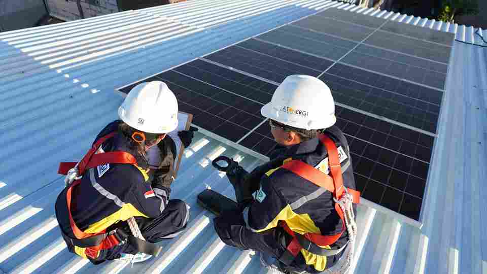 berapa harga panel surya yang mengubah hidup dan pengeluaran